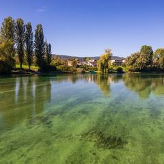 Rhein -bei Bruecke zur Insel Werd